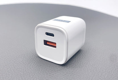 Mobigo PD 20W wall charger TCS2081AC