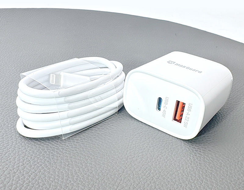 Maxguard PD 45W wall charger with Type-C to Lightning combo 45PDLC