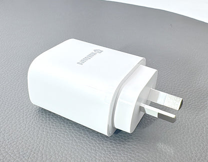 Maxguard PD 45W wall charger with Type-C to Lightning combo 45PDLC