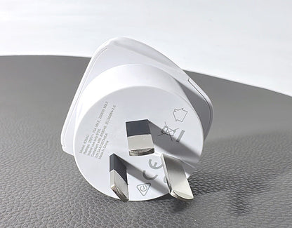 Blackweb All-in-One Travel Adapter BK01
