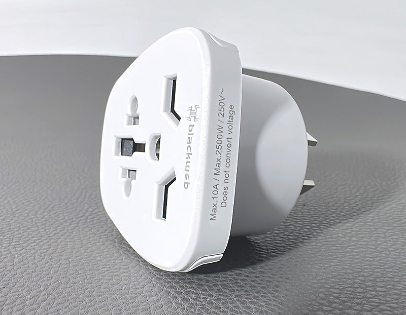 Blackweb All-in-One Travel Adapter BK01