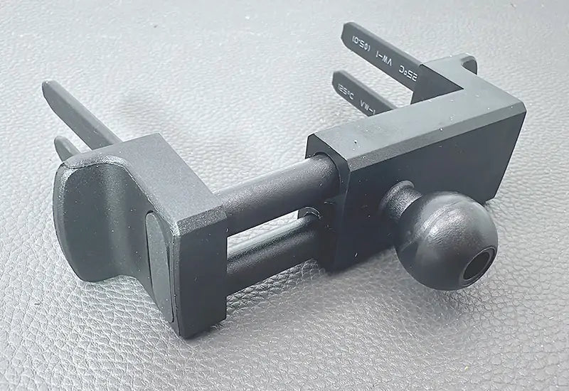 Maxguard Air Vent Phone Bracket Car Holder E05 (for Mercedes Car)