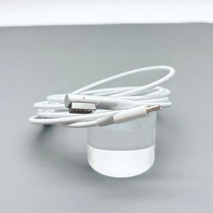 MagFit 1 L-Shaped Magnetic USB-C Cable MAC01