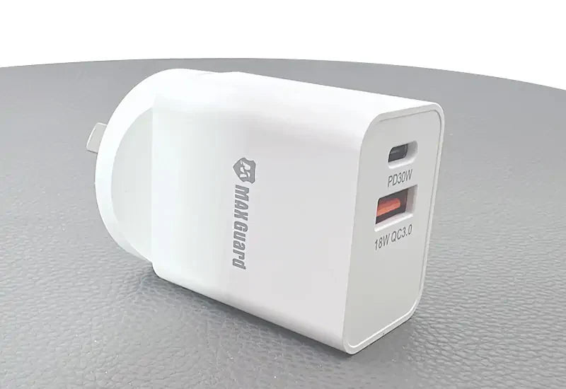Maxguard PD 30W+ plus QC 18W wall charger MG30WAC/MG30WPD