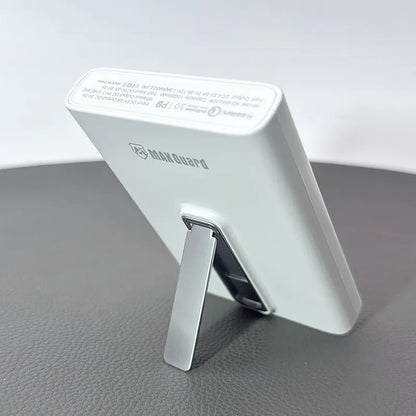 Maxguard PD 22.5W 10000 mah MagFit power bank  MX630W