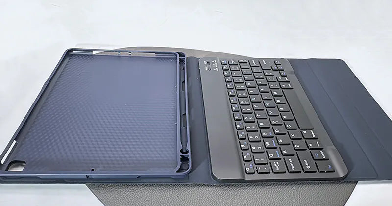 Case for iPad Pro 11 2024 Case for Windows/Android/iOS Maxguard Smart Keyboard