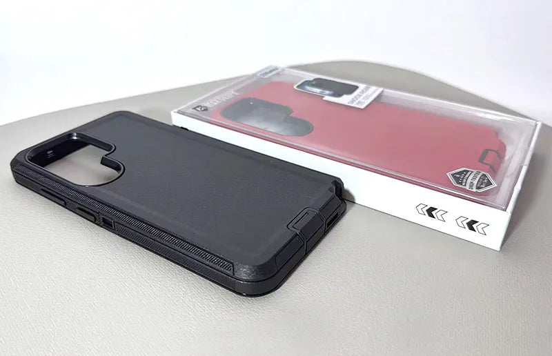 Case for iphone 17 pro max 6.9 Maxguard shock Robe
