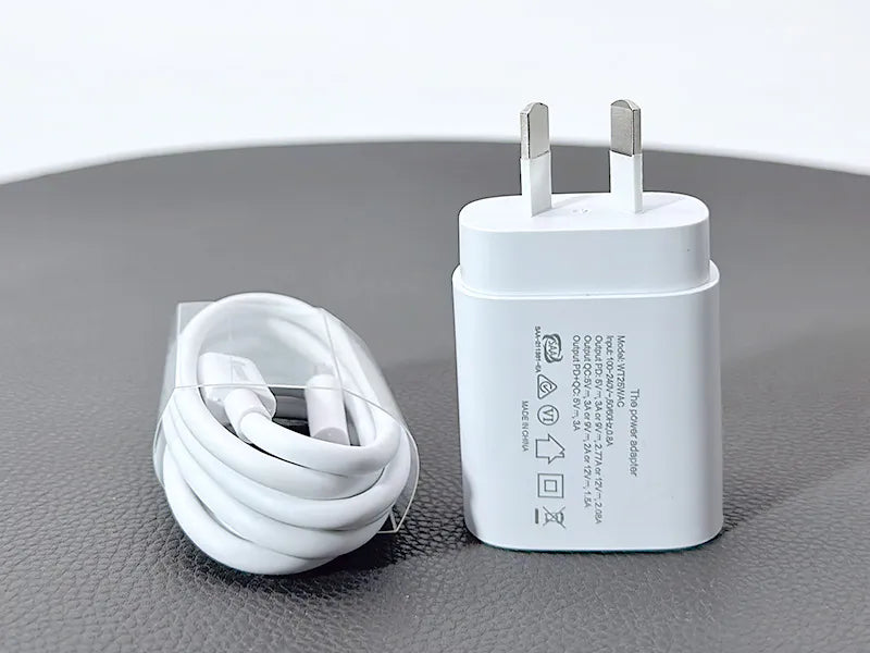 Maxguard PD 25W wall charger with Type-C to C combo WT25WAC/CC
