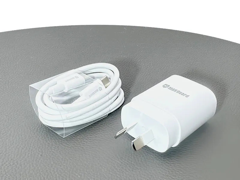 Maxguard PD 25W wall charger with Type-C to C combo WT25WAC/CC