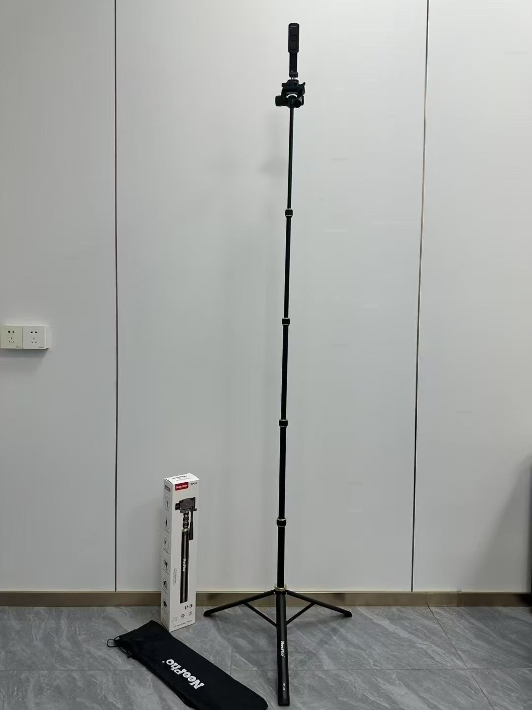 NeePho 220cm Live Broadcast Tripod Phone Holder NPZ8