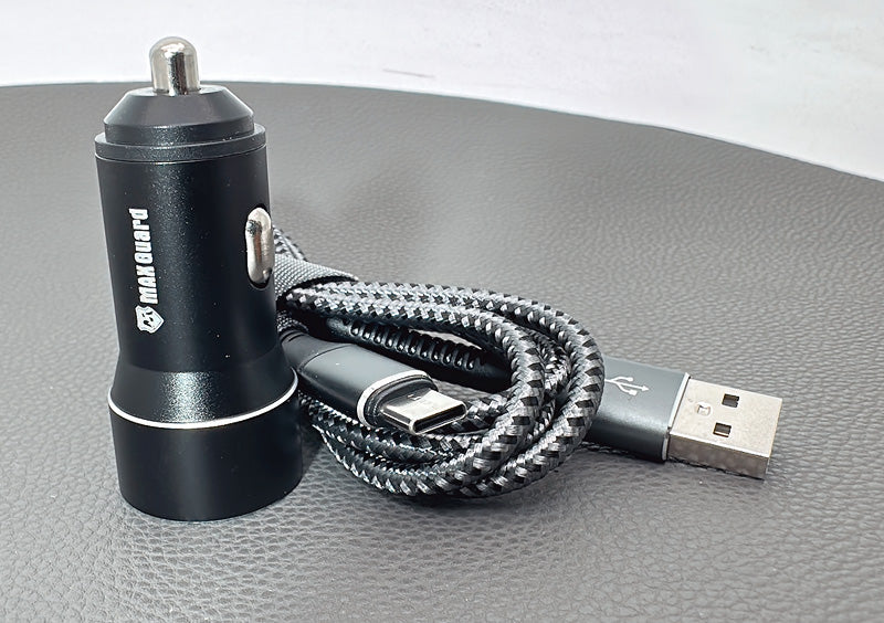 Maxguard 3.1A 2 USB car charger with USB-A to C combo MC039C
