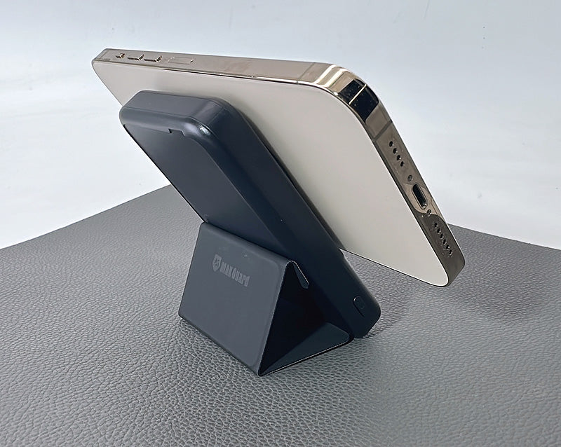 Maxguard PD 22.5W 10000 mah MagFit power bank MX610W