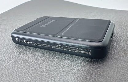 Maxguard PD 22.5W 10000 mah MagFit power bank MX610W